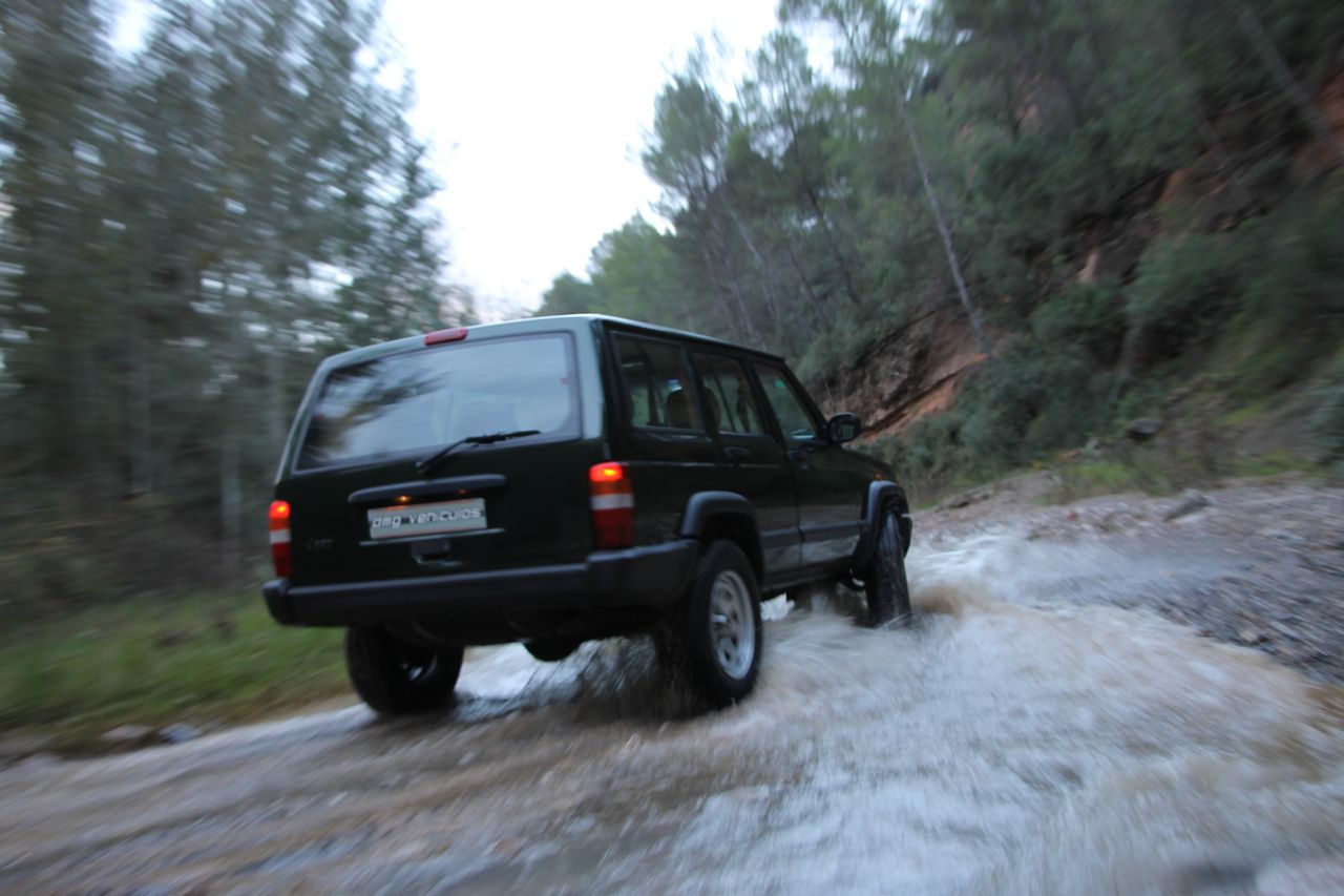 Foto Jeep Cherokee 43