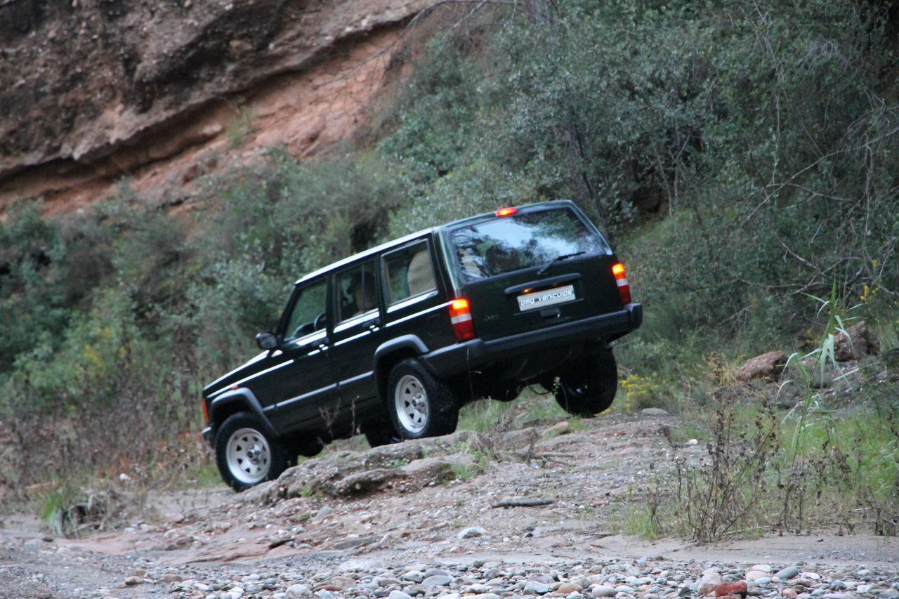 Foto Jeep Cherokee 50