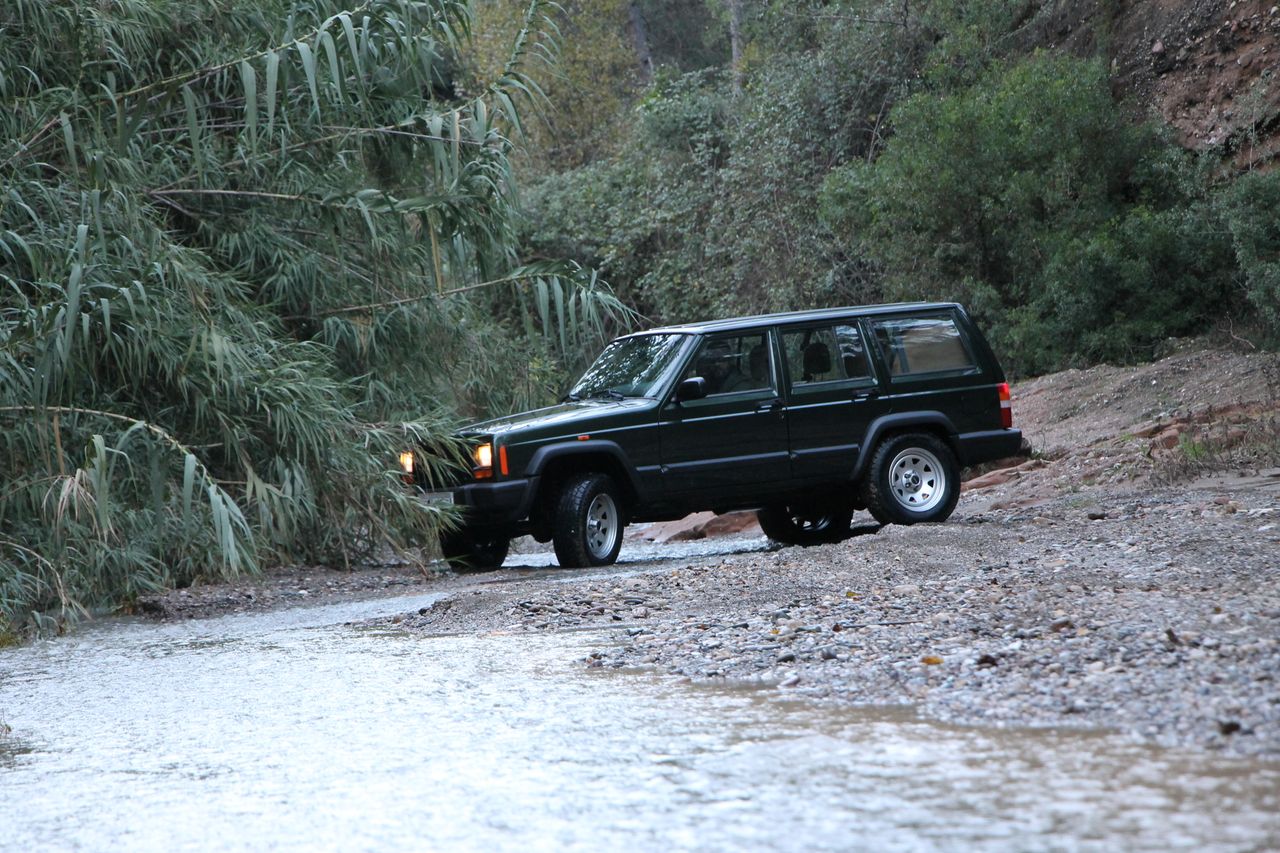 Foto Jeep Cherokee 54