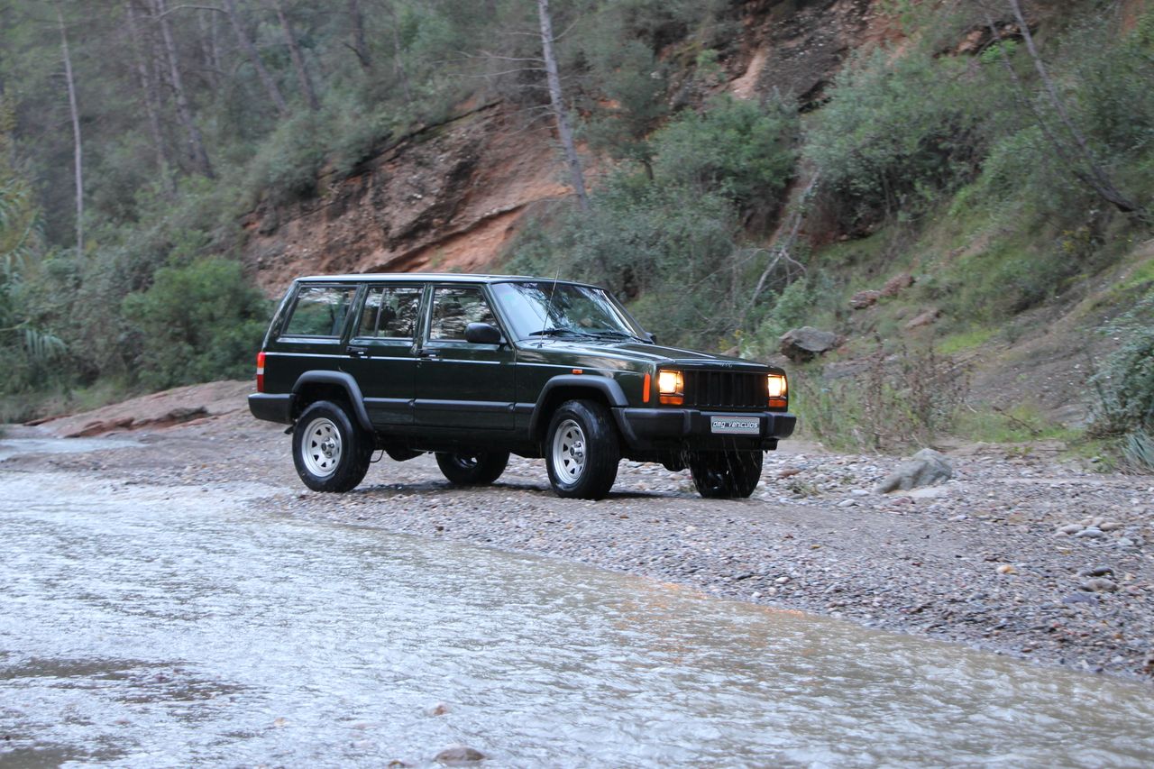 Foto Jeep Cherokee 62