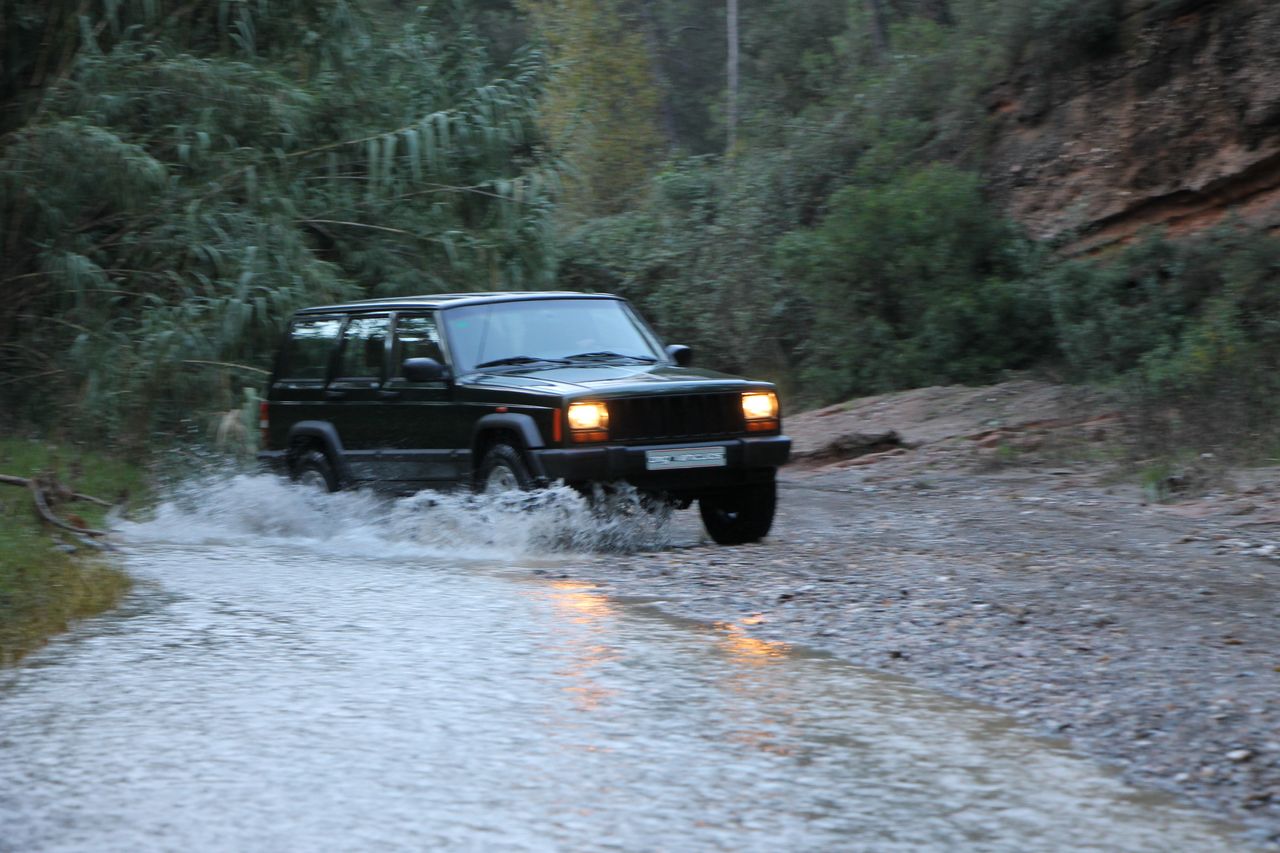 Foto Jeep Cherokee 79