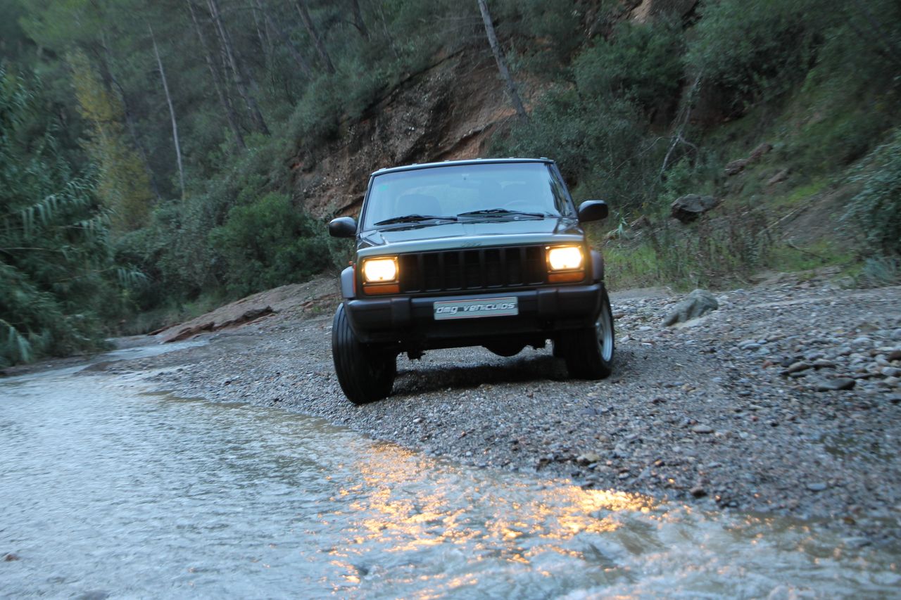 Foto Jeep Cherokee 83