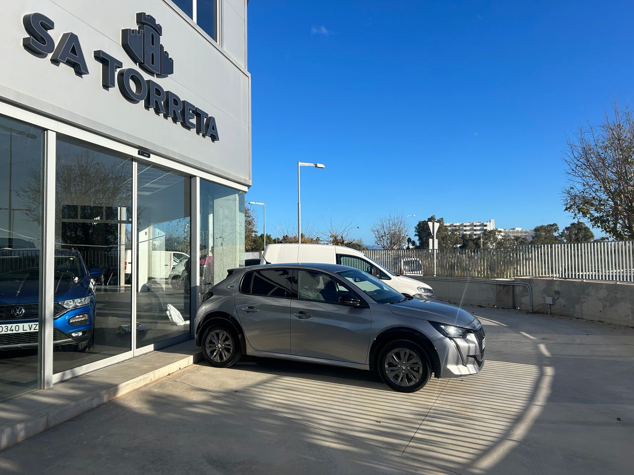 Foto Peugeot e-208 5