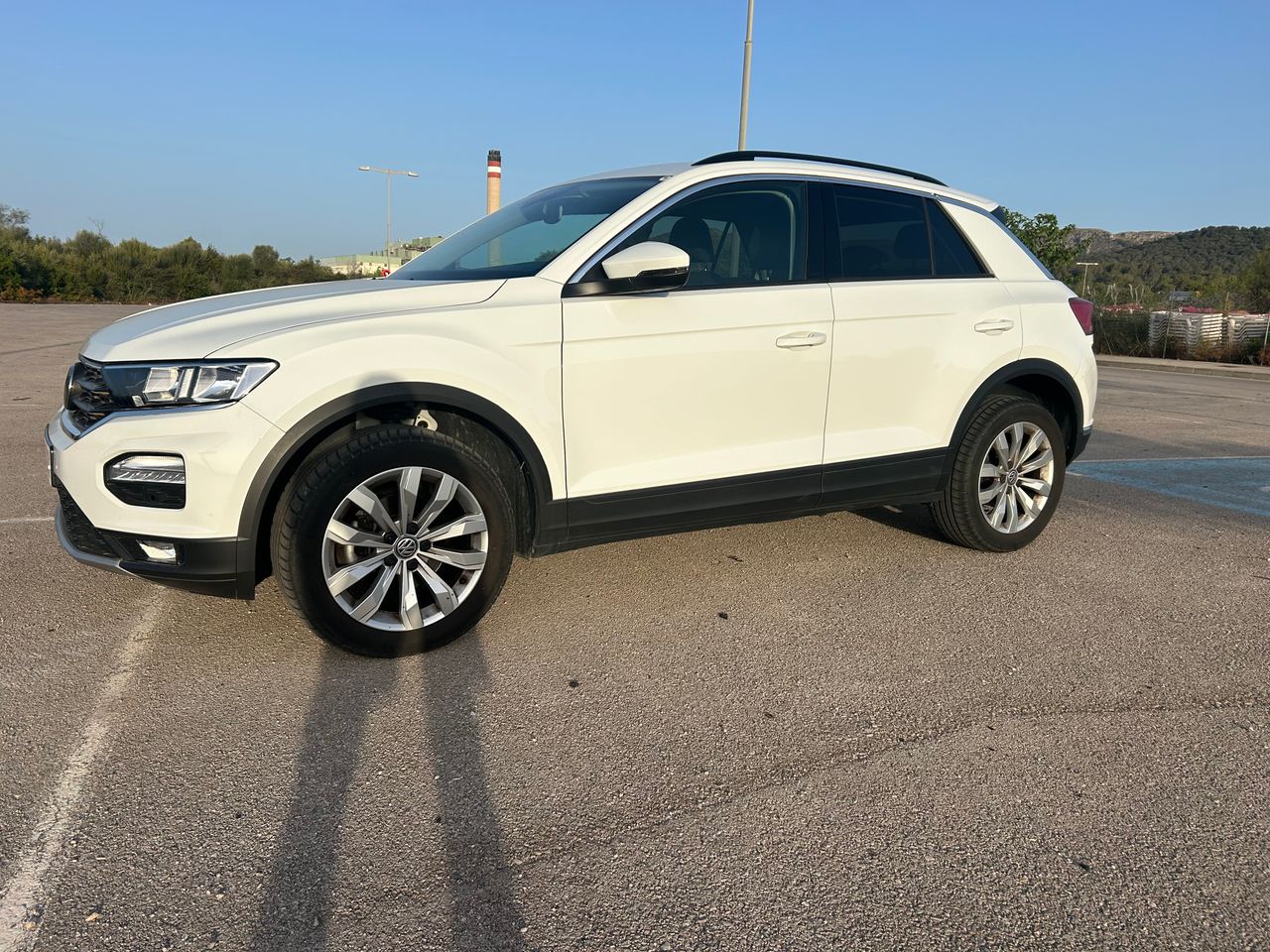 Foto Volkswagen T-Roc 1