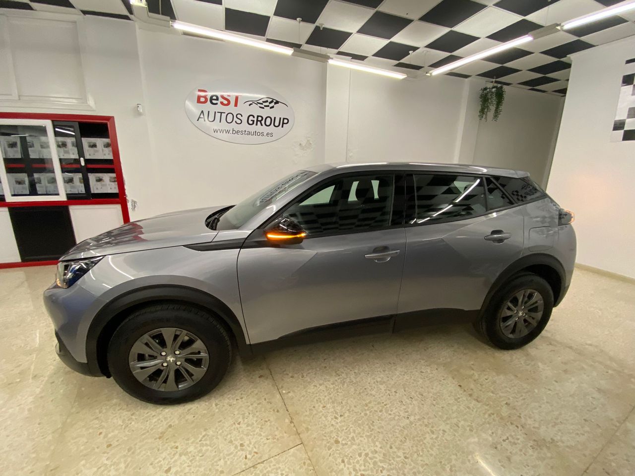 Foto Peugeot 2008 4