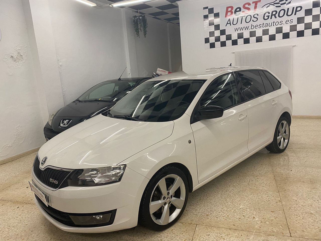 Foto Skoda Rapid 1