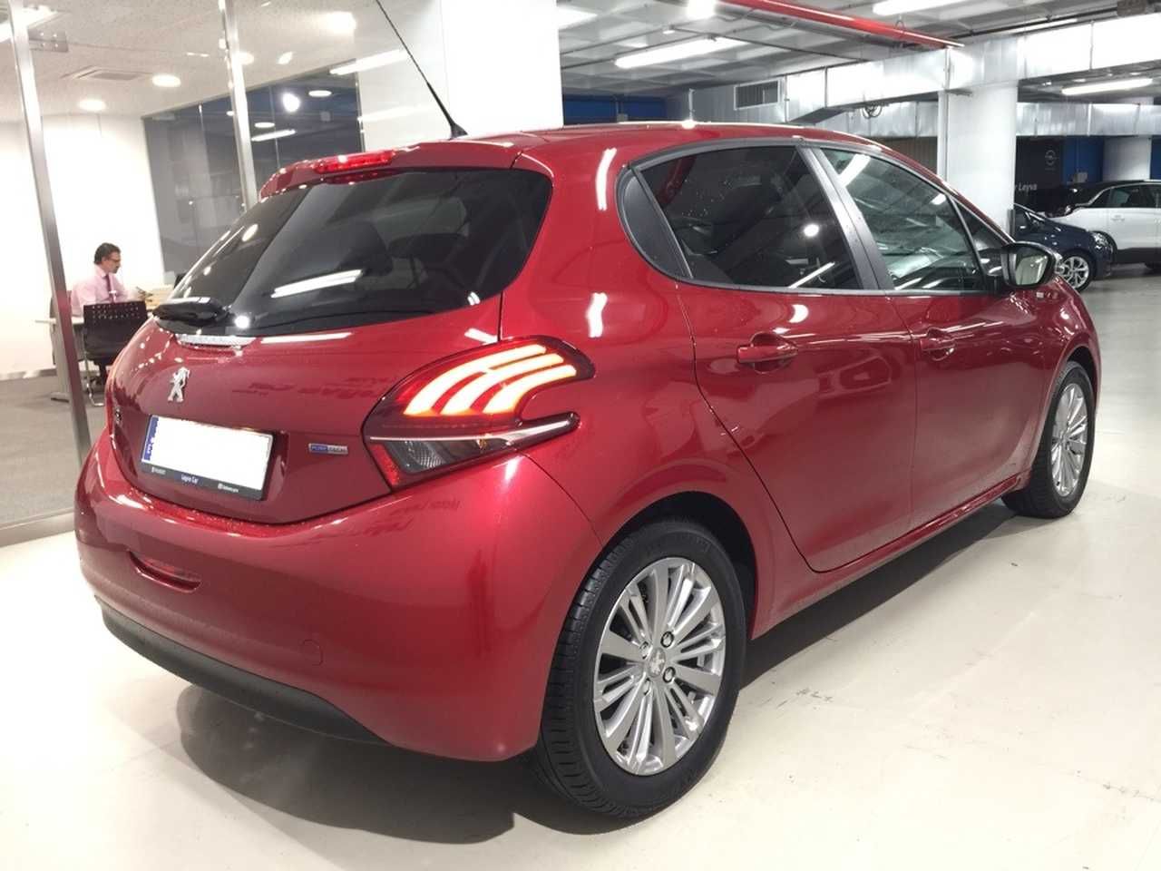 Foto Peugeot 208 13