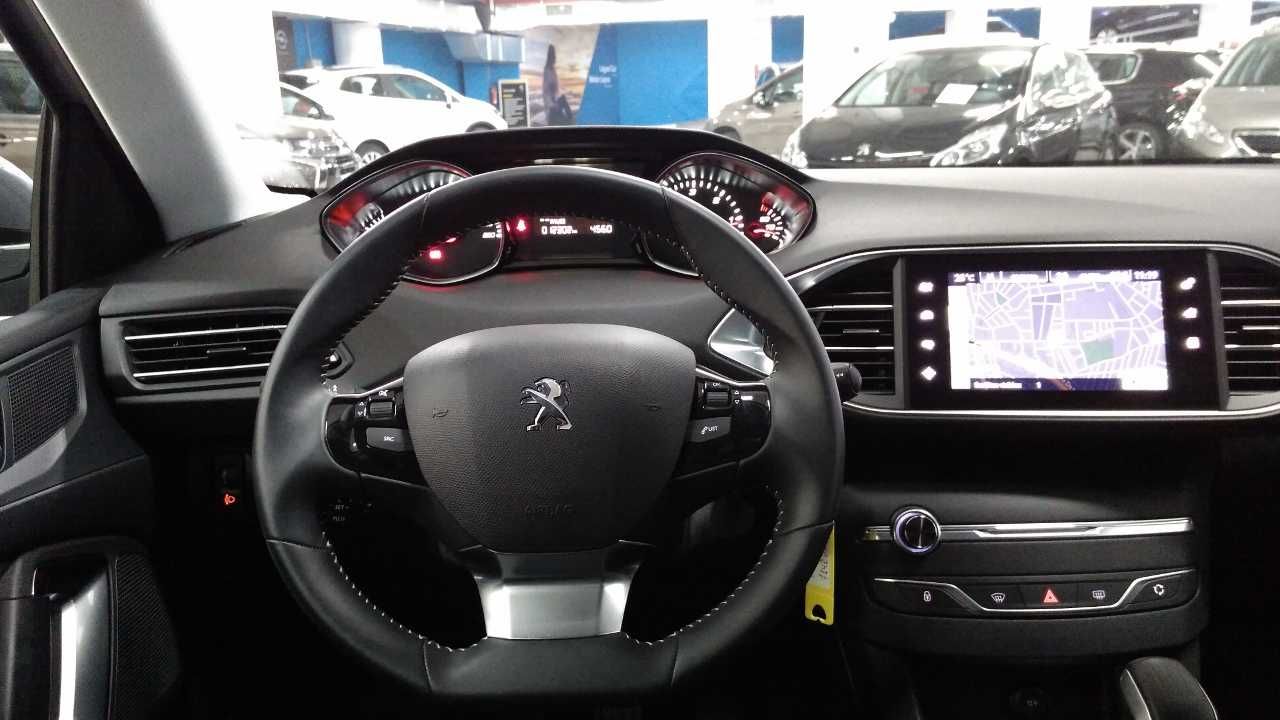 Foto Peugeot 308 11