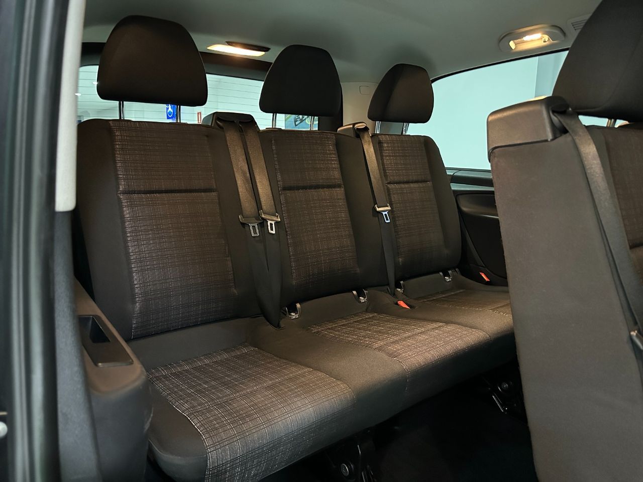 Foto Mercedes-Benz Vito 15