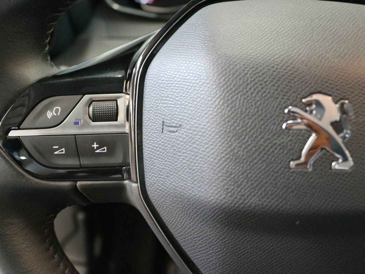 Foto Peugeot 2008 14