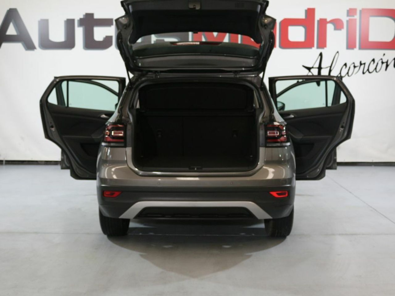 Foto Volkswagen T-Cross 5