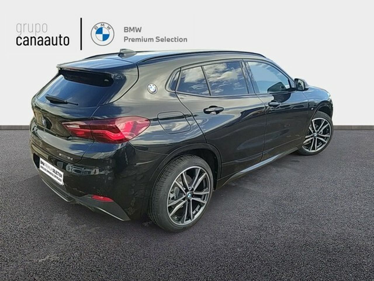 Foto BMW X2 4