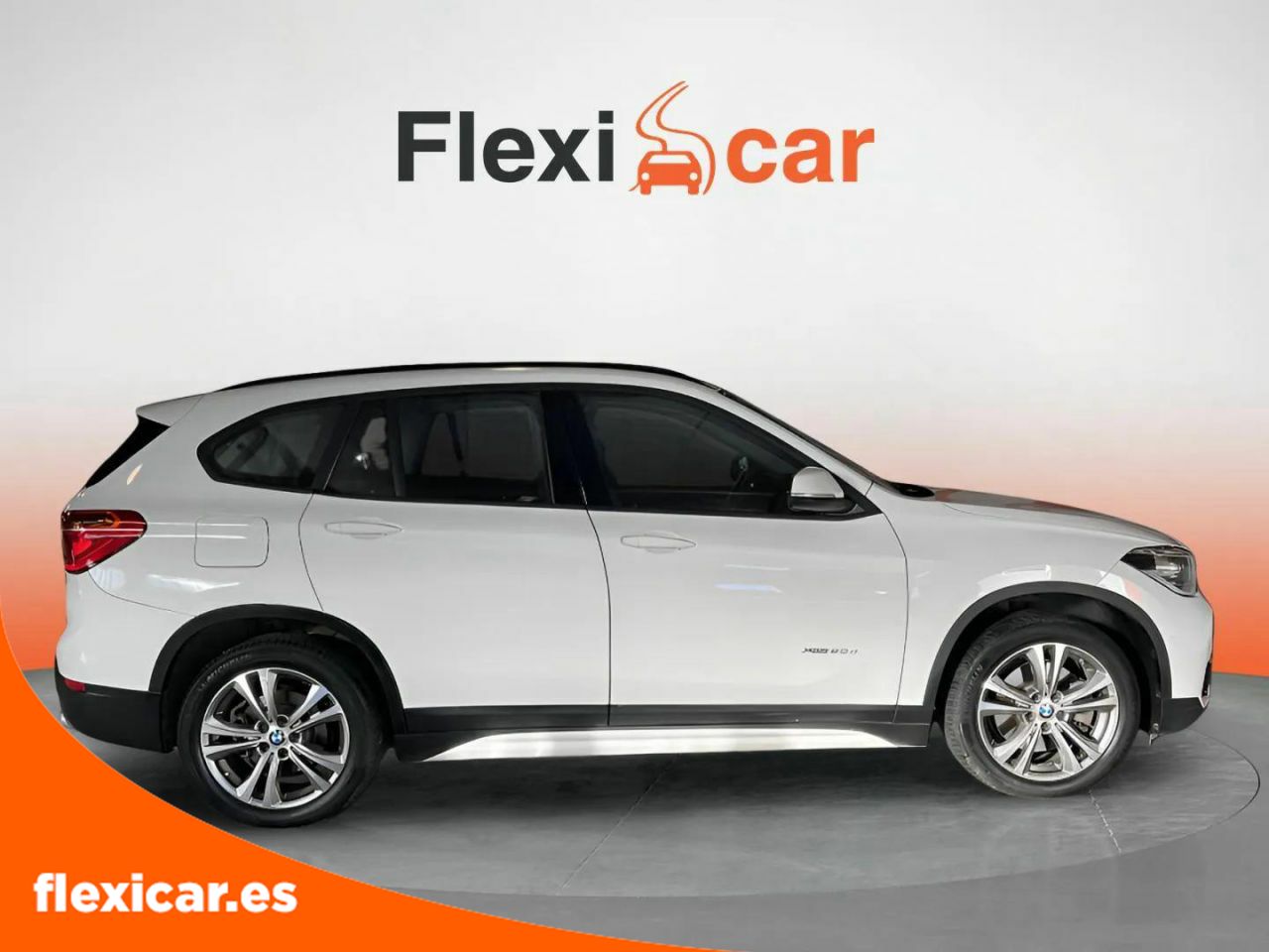 Foto BMW X1 9