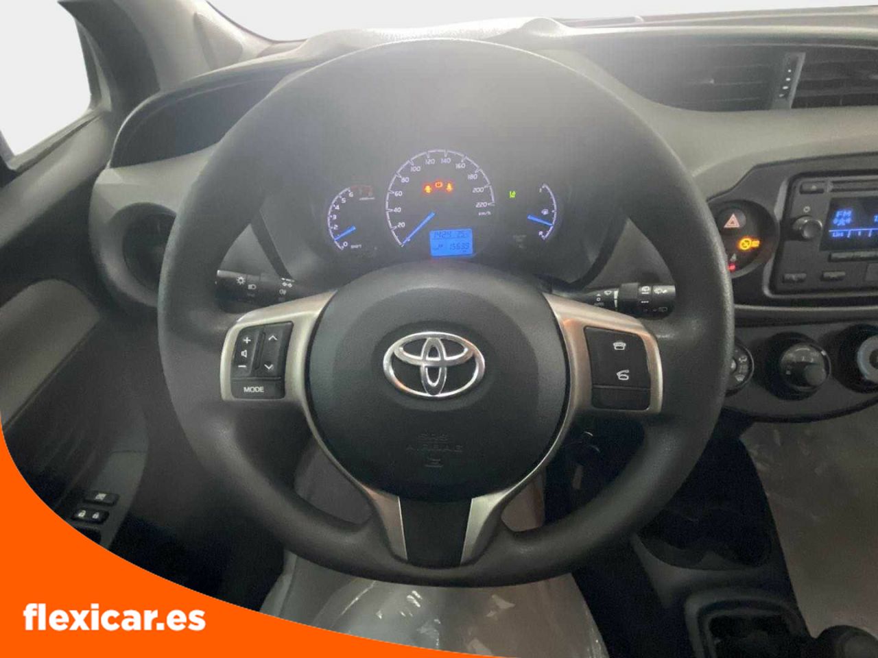 Foto Toyota Yaris 12