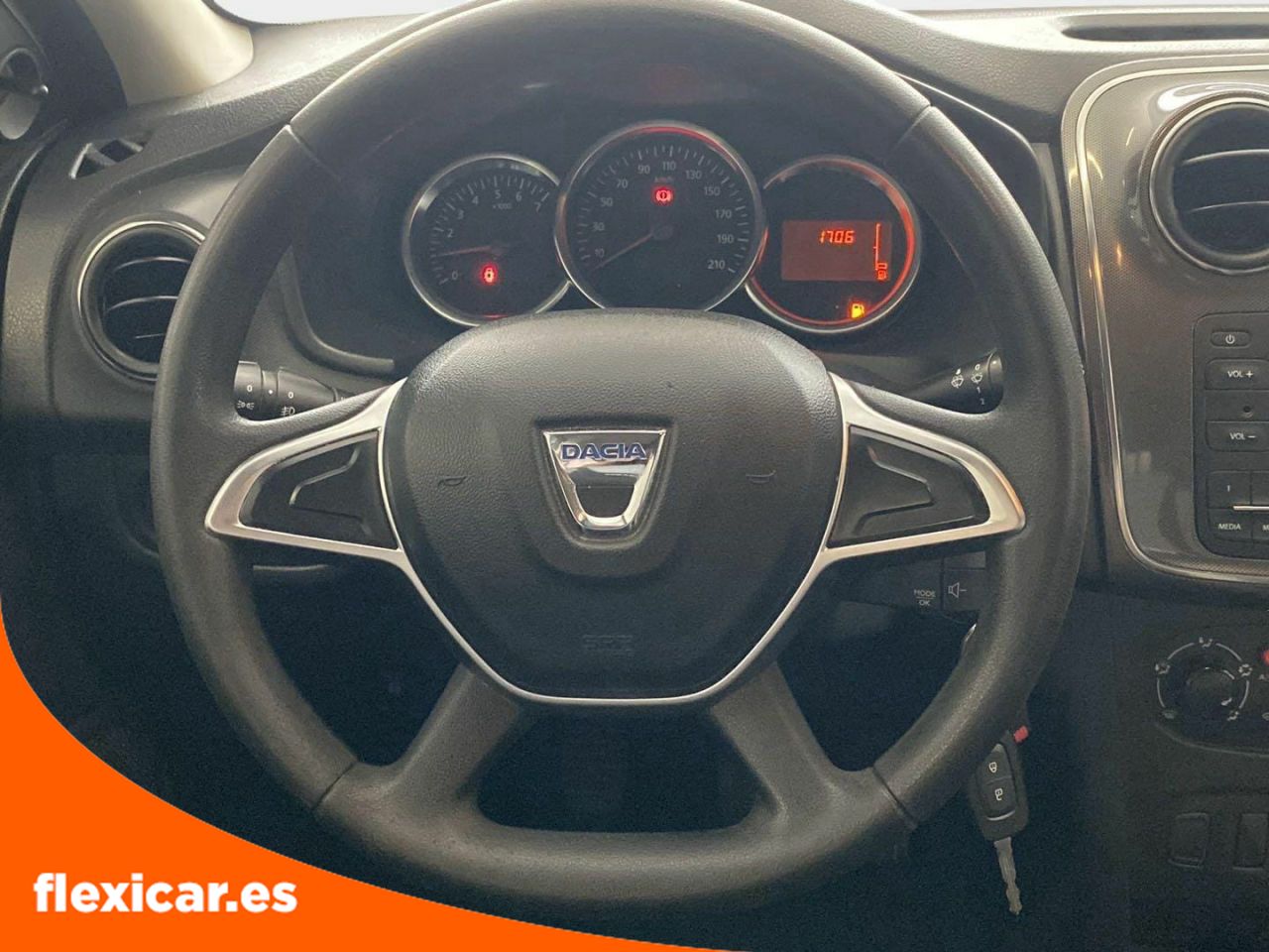 Foto Dacia Sandero 14