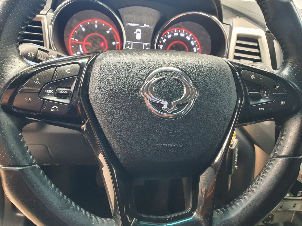 Foto SsangYong Tivoli 12