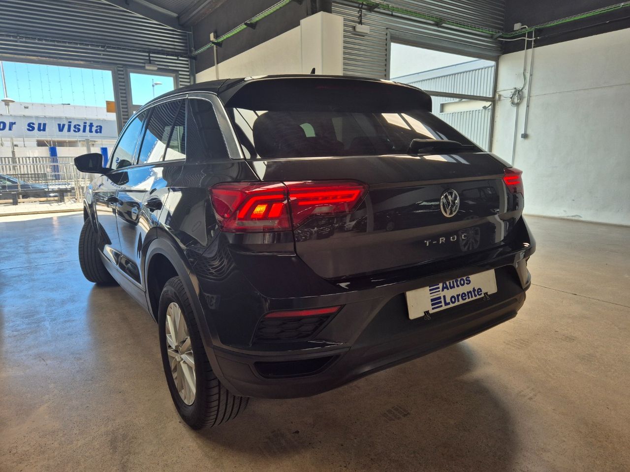 Foto Volkswagen T-Roc 6