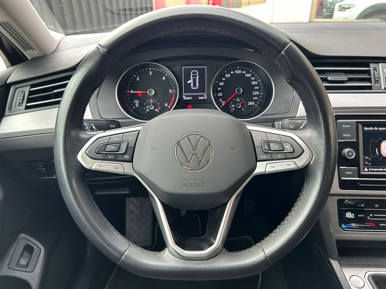 Foto Volkswagen Passat 11