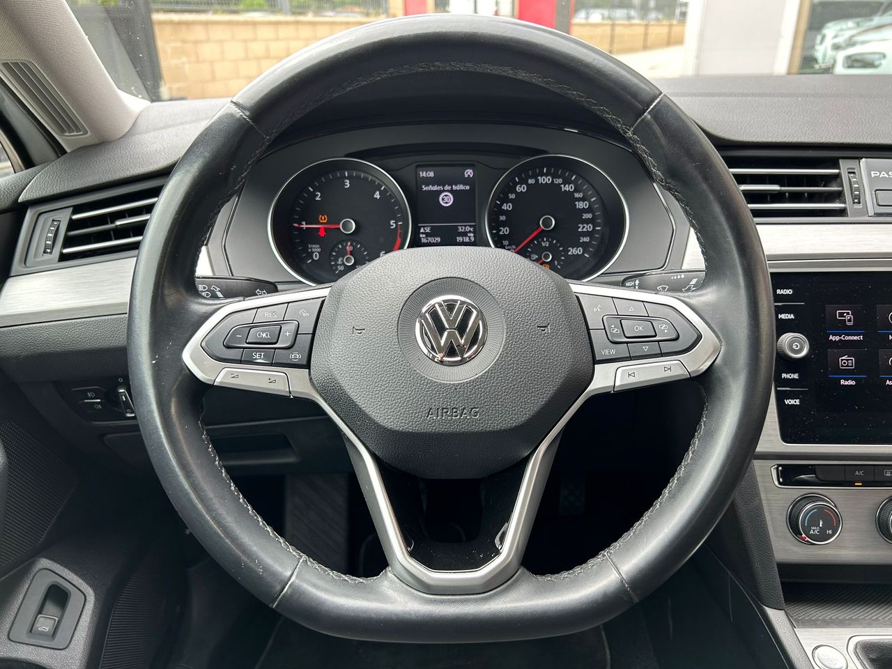 Foto Volkswagen Passat 12