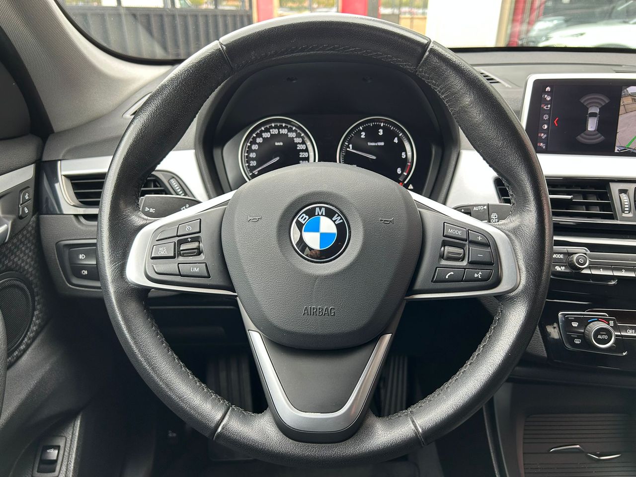 Foto BMW X1 12