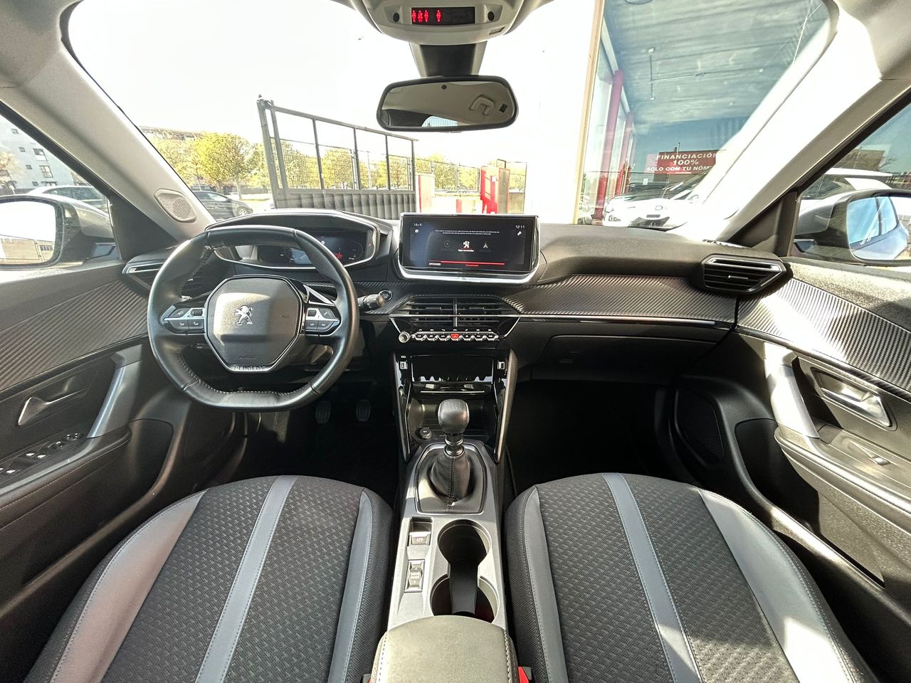 Foto Peugeot 2008 12