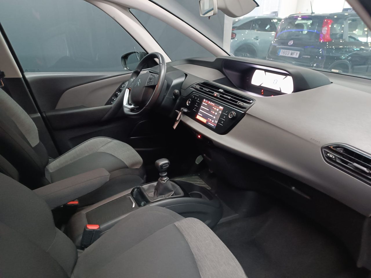 Foto Citroën Grand C4 SpaceTourer 8