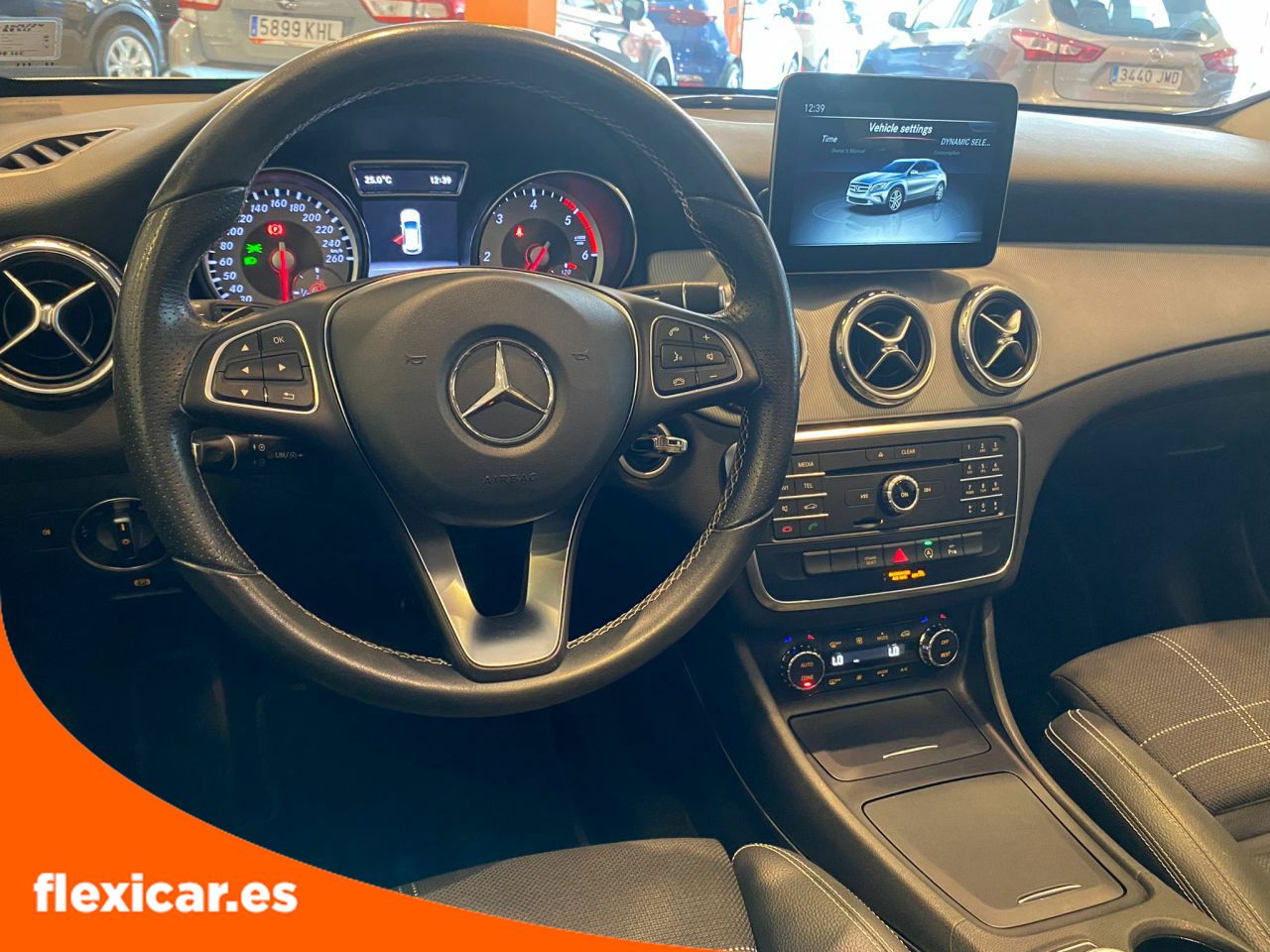 Foto Mercedes-Benz Clase GLA 26