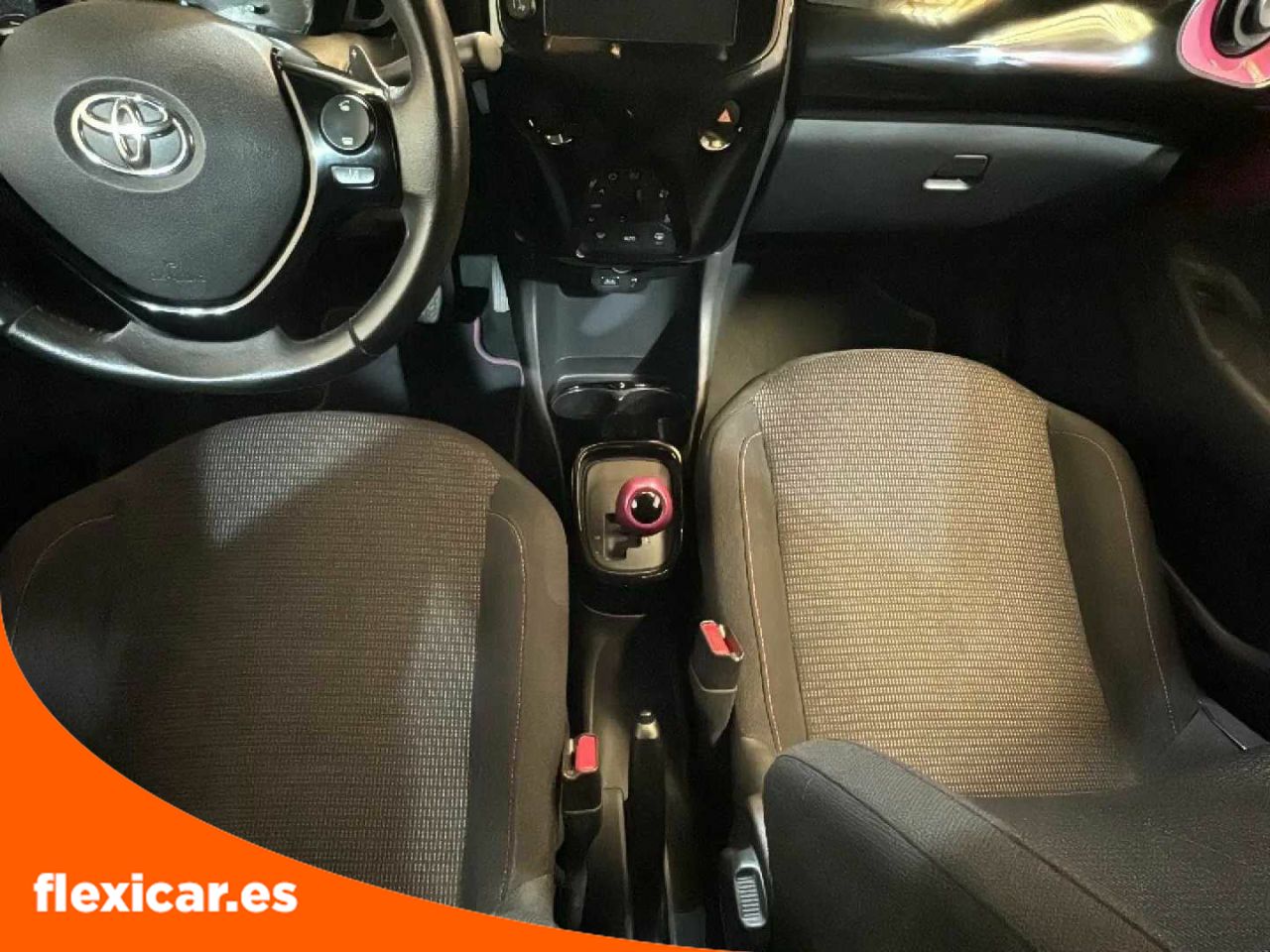 Foto Toyota Aygo 11