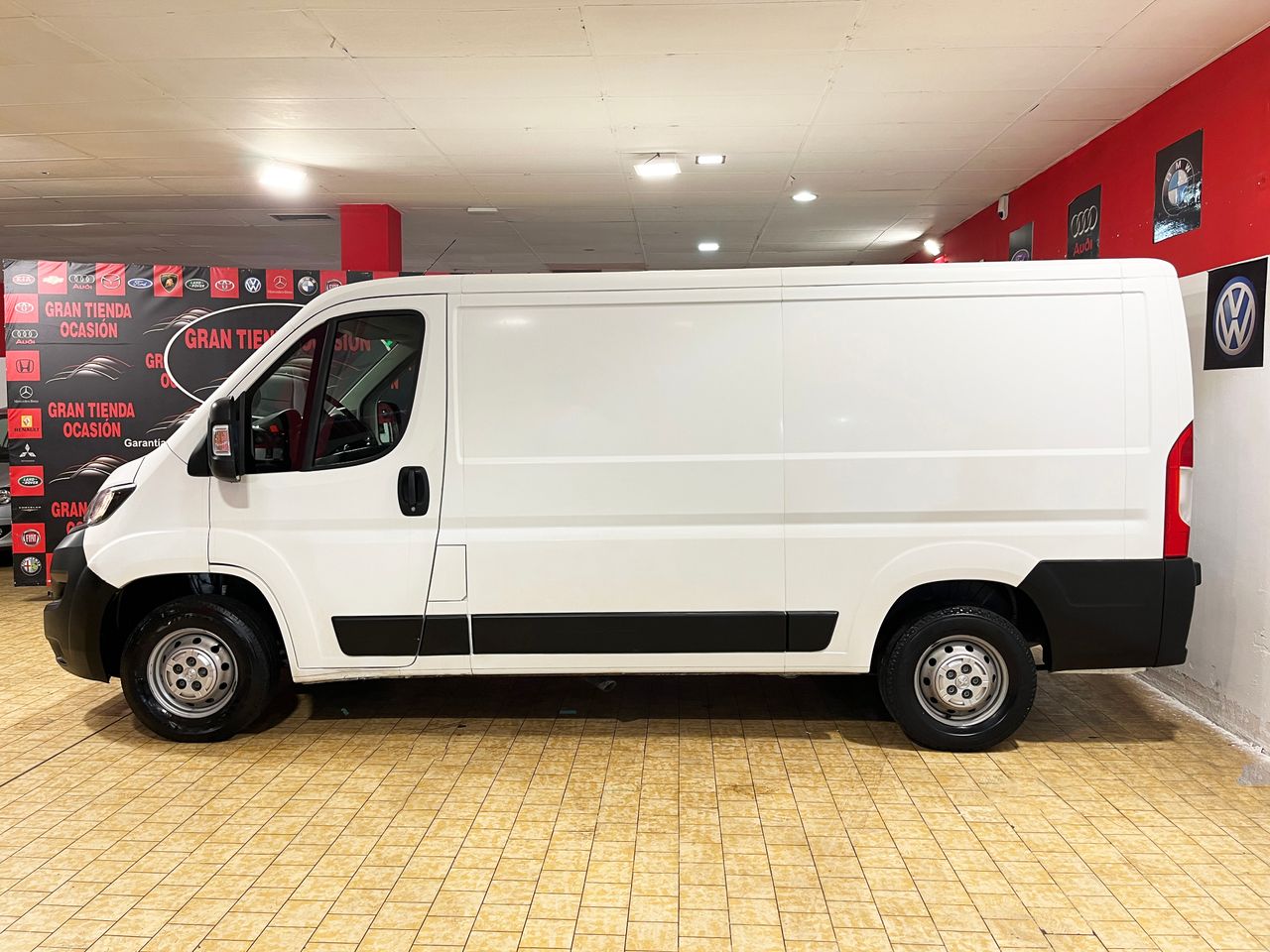 Foto Peugeot Boxer 13