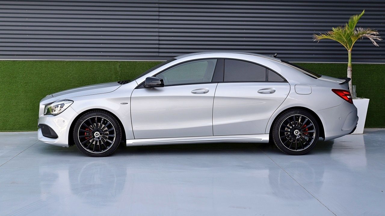 Foto Mercedes-Benz Clase CLA 2