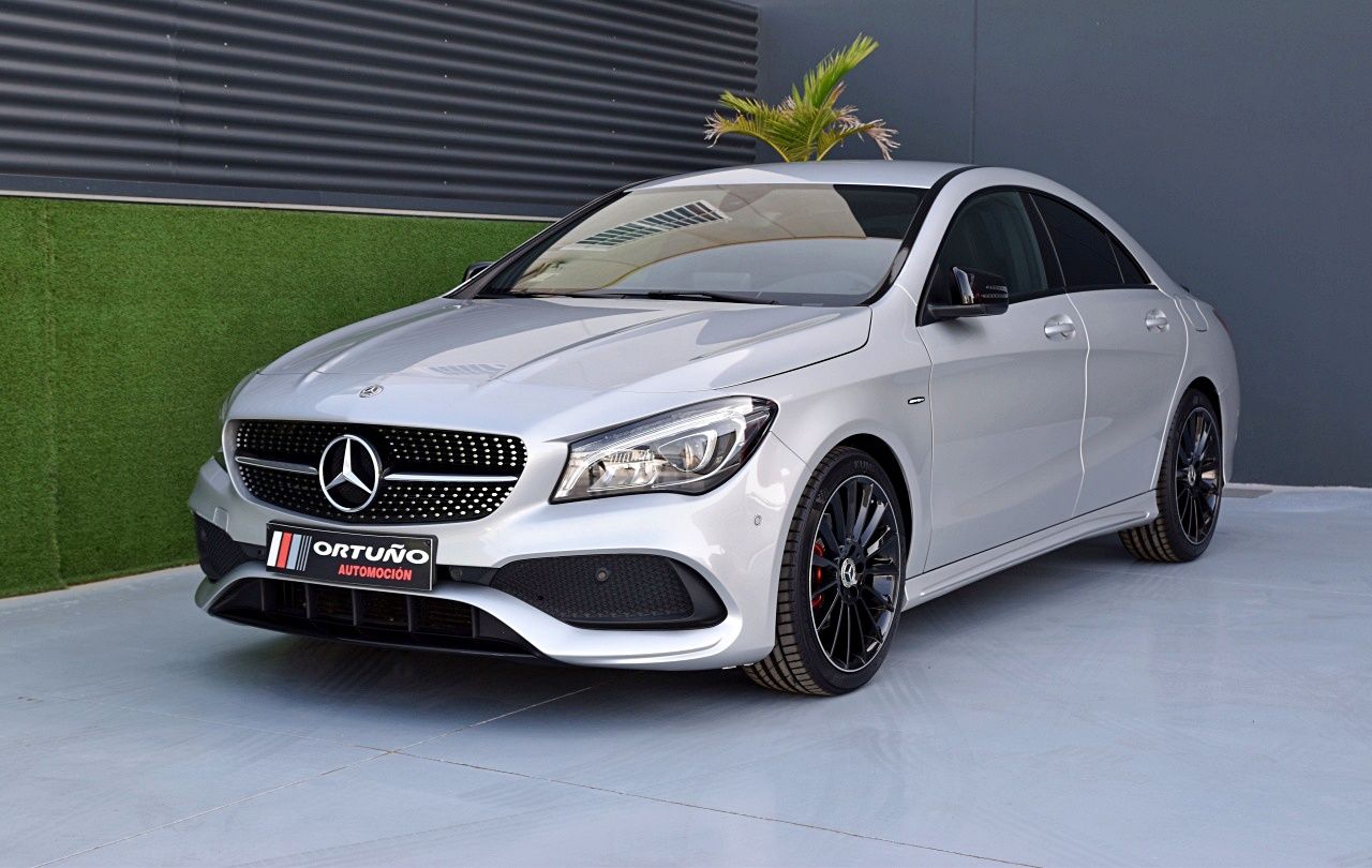 Foto Mercedes-Benz Clase CLA 30