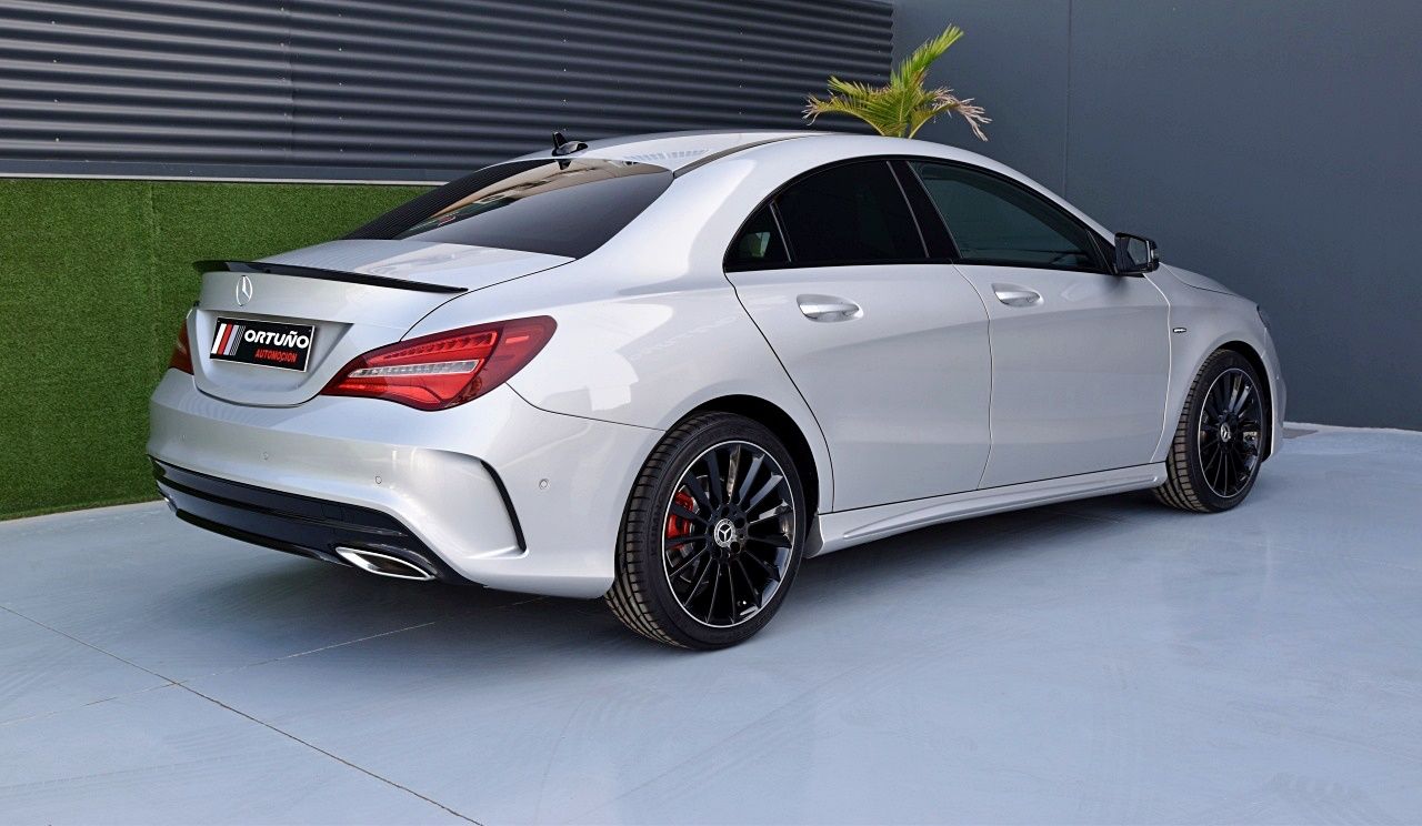 Foto Mercedes-Benz Clase CLA 42