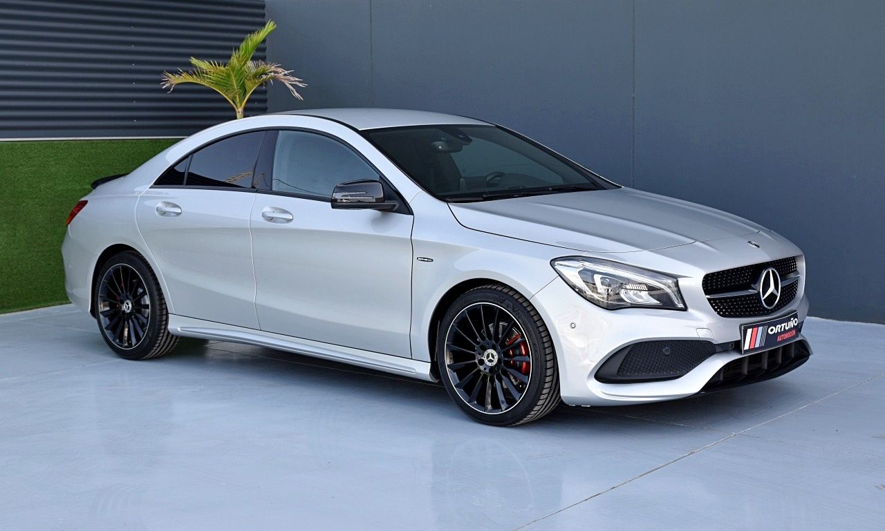 Foto Mercedes-Benz Clase CLA 74