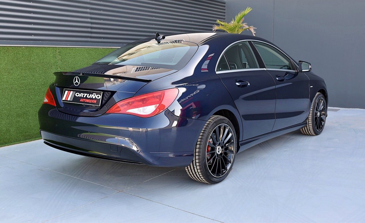 Foto Mercedes-Benz Clase CLA 32