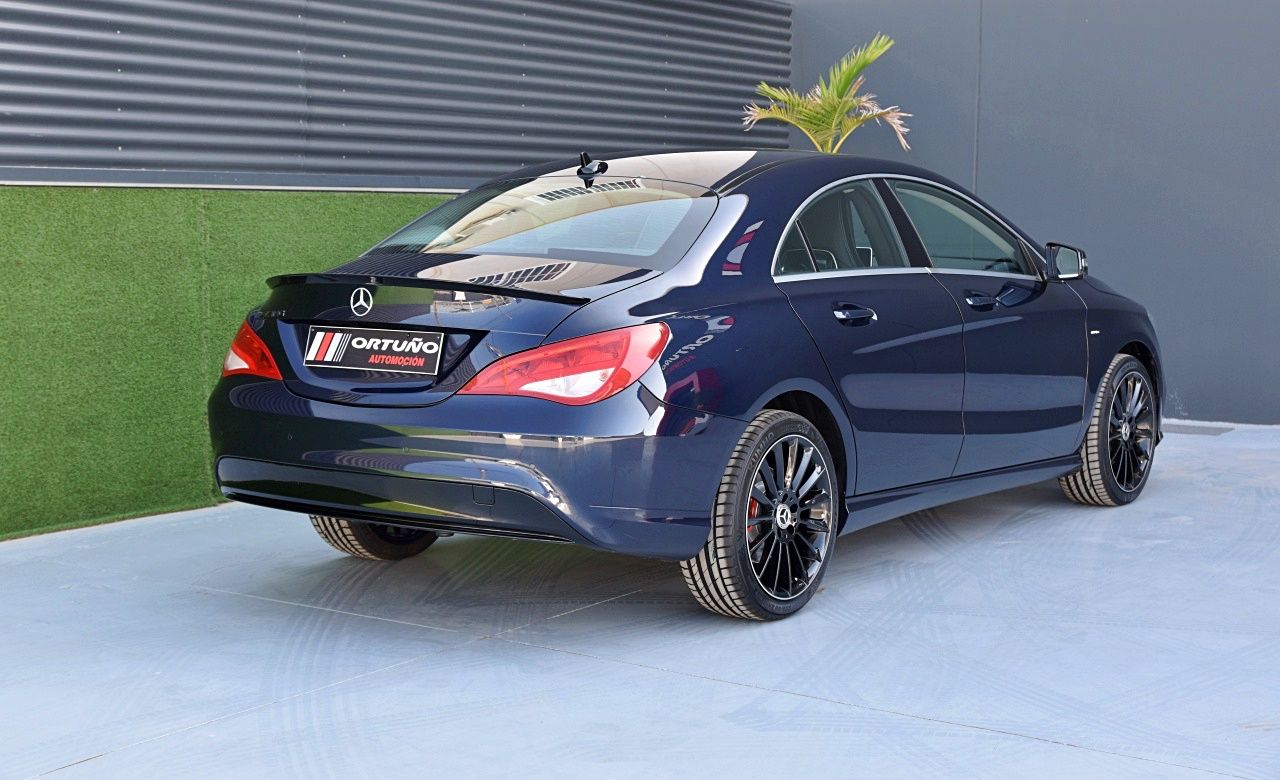 Foto Mercedes-Benz Clase CLA 35