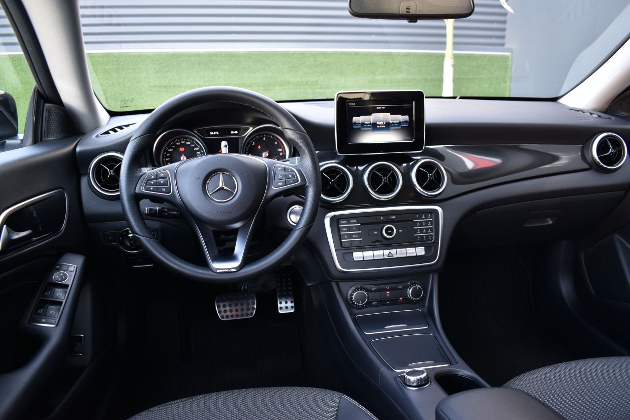 Foto Mercedes-Benz Clase CLA 86