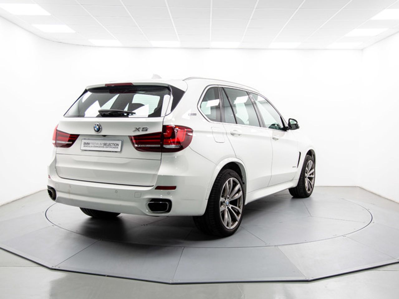 Foto BMW X5 4