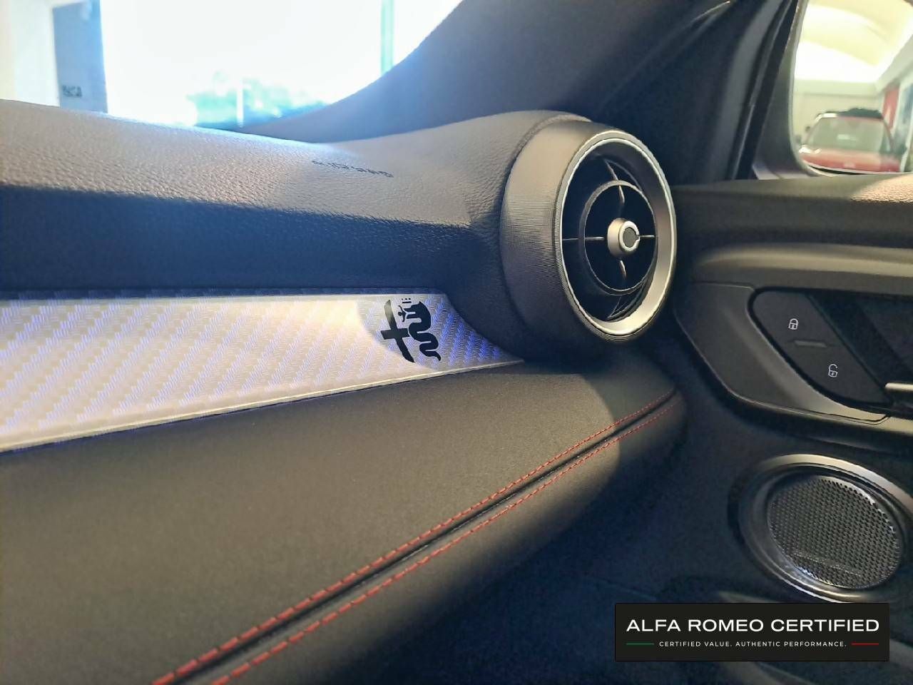 Foto Alfa Romeo Tonale 15