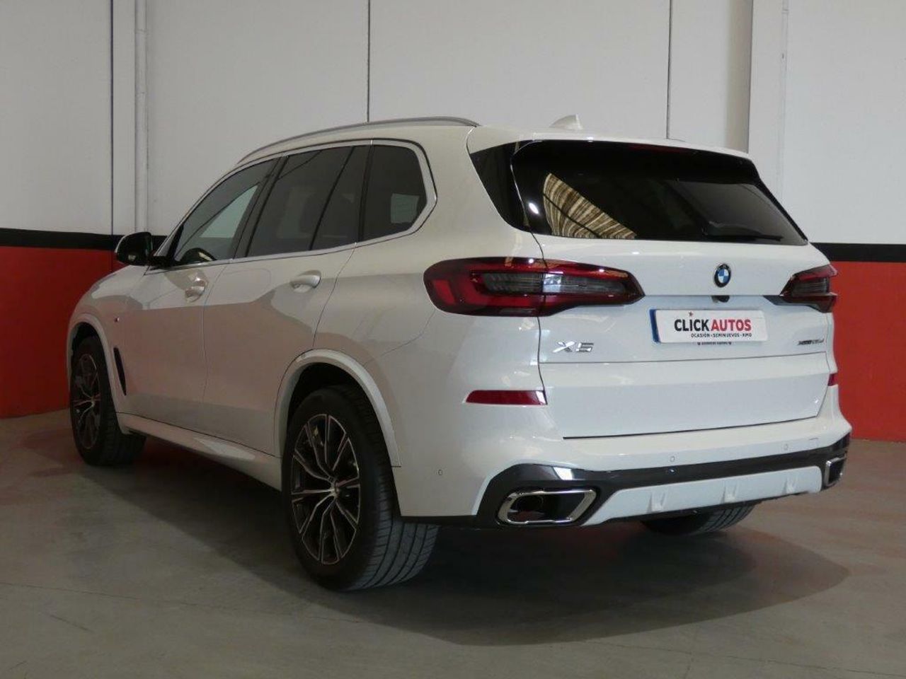 Foto BMW X5 8