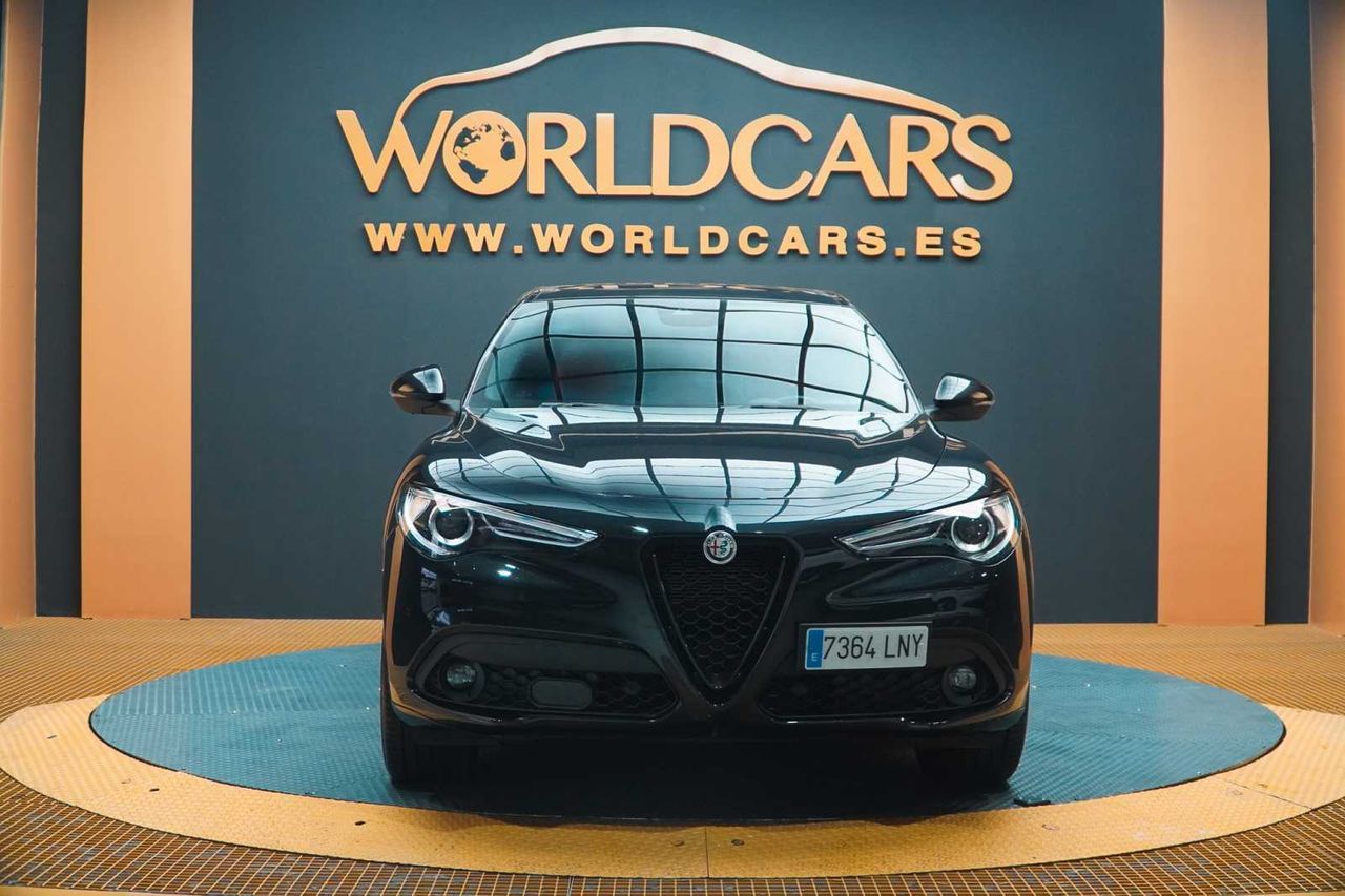 Foto Alfa Romeo Stelvio 2