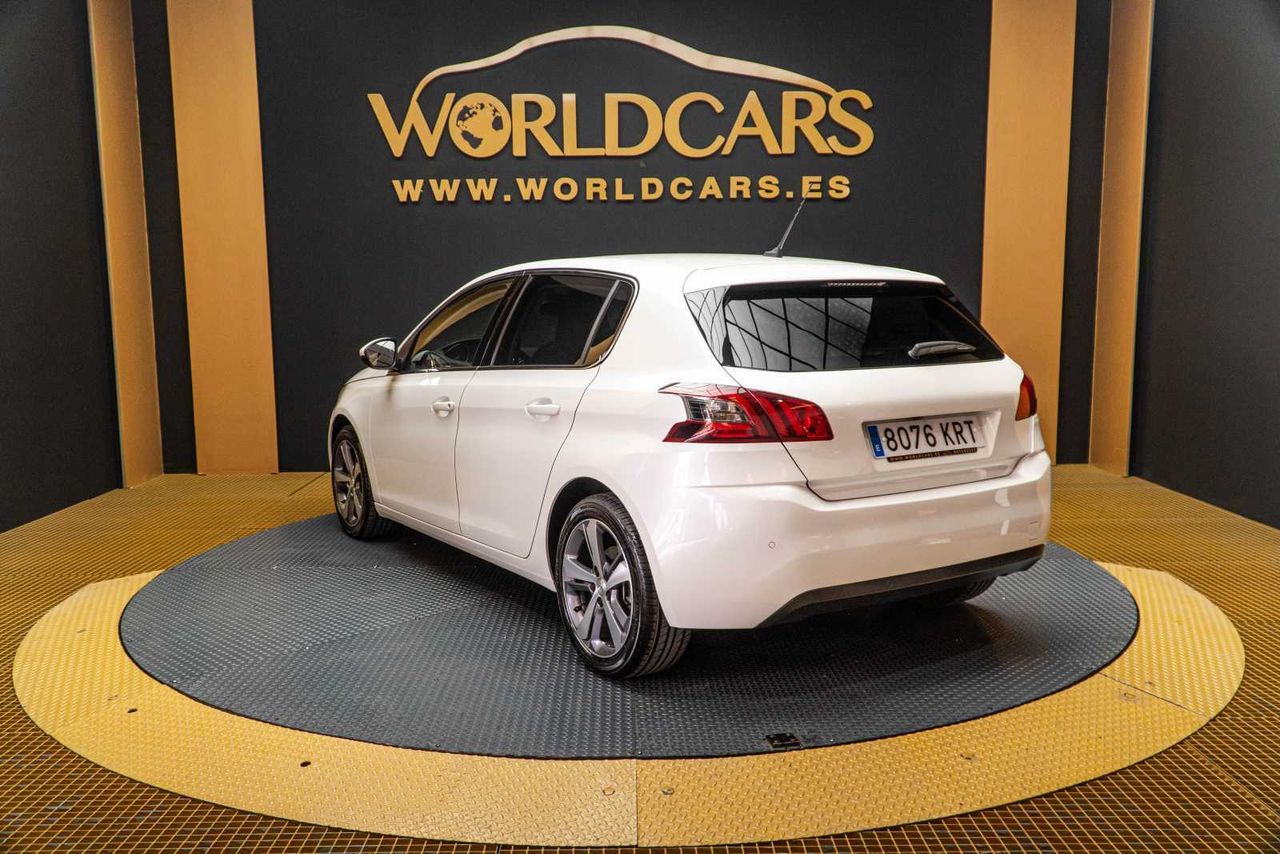 Foto Peugeot 308 8