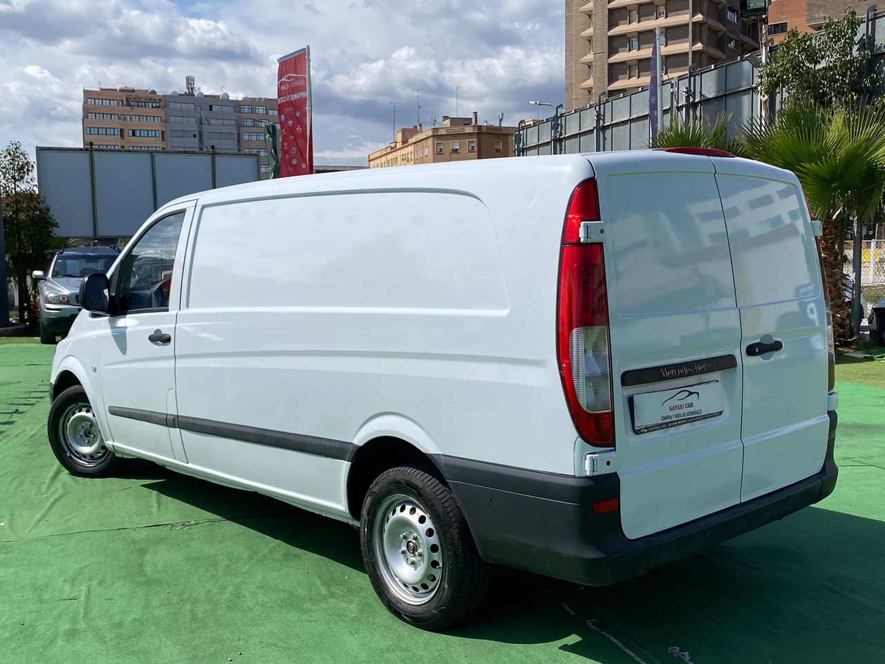 Foto Mercedes-Benz Vito 14