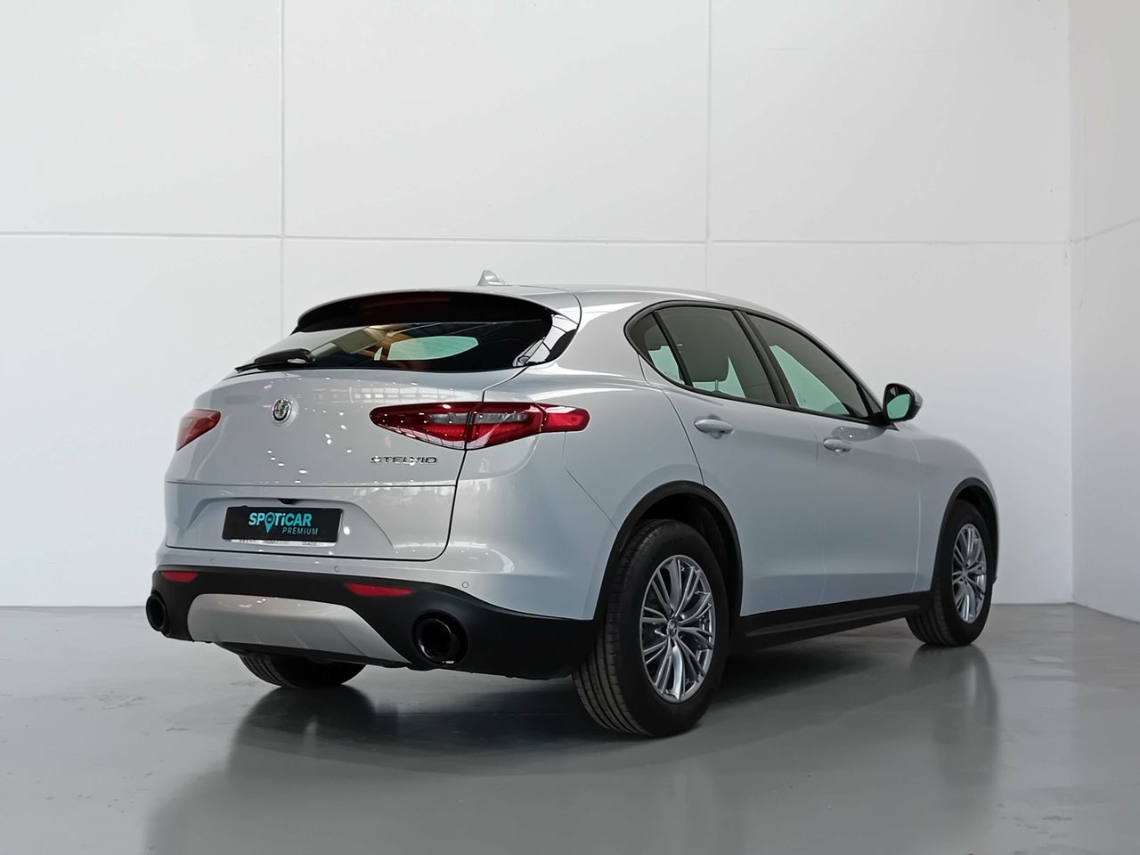 Foto Alfa Romeo Stelvio 15