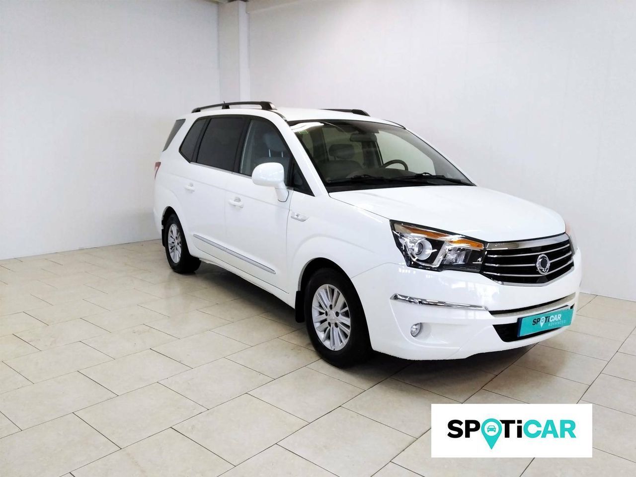 Foto SsangYong Rodius 3