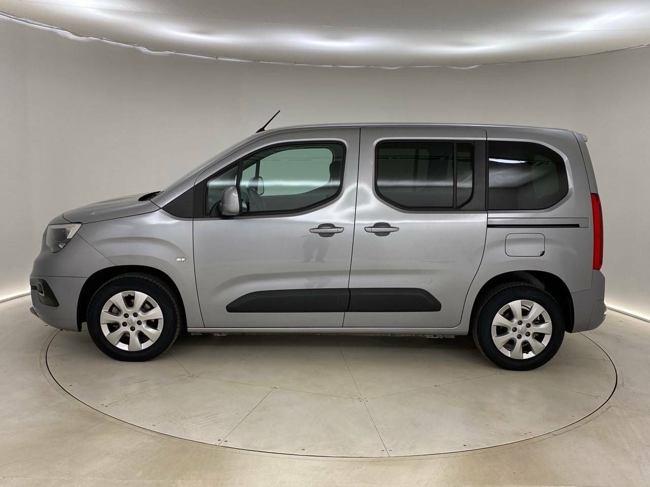 Foto Opel Combo Life 16