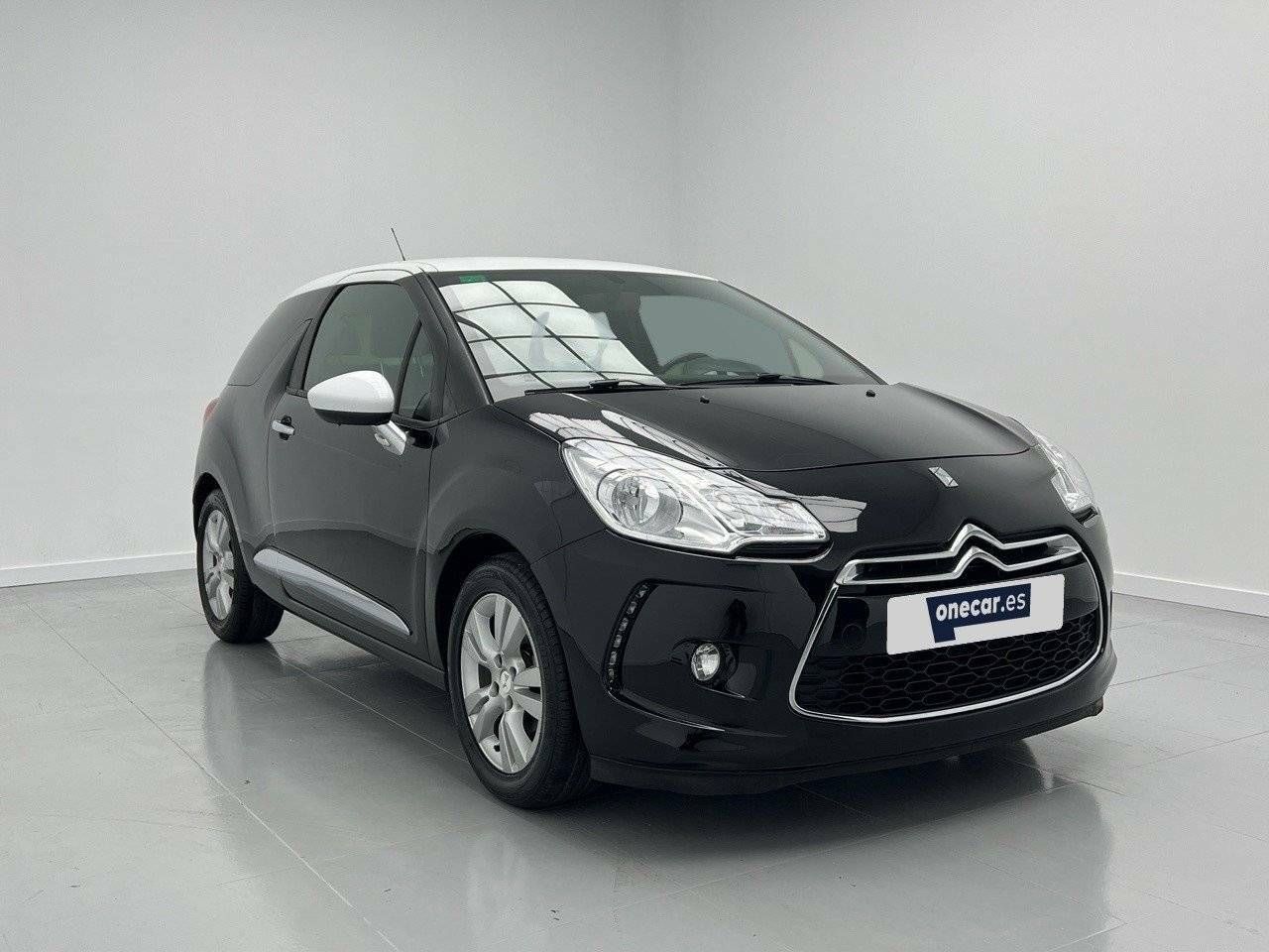 Foto DS Automobiles DS 3 9