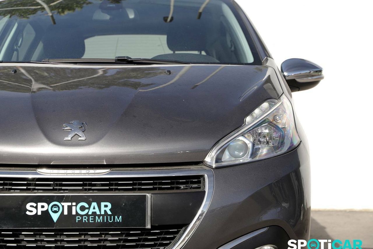 Foto Peugeot 208 10