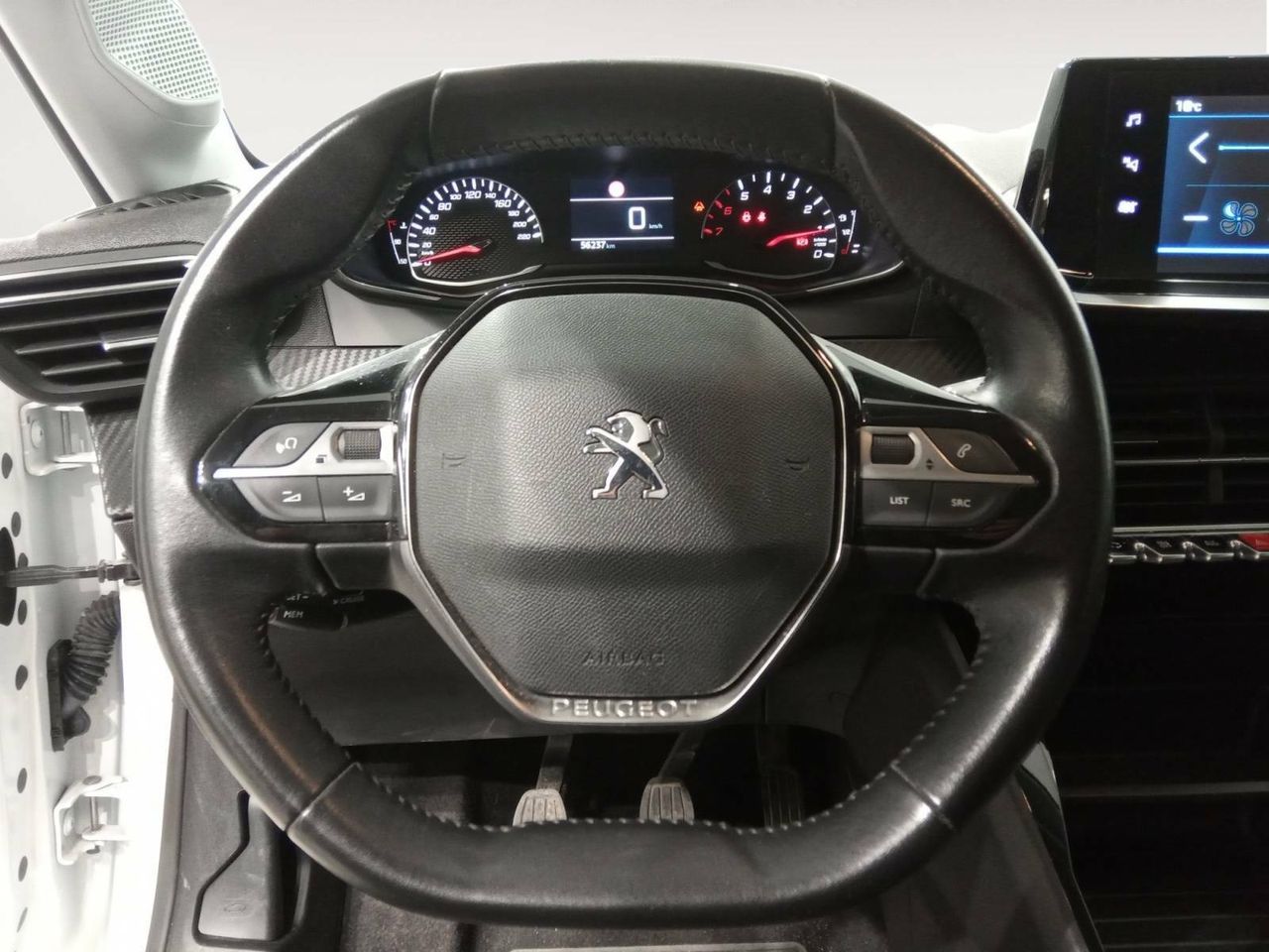 Foto Peugeot 208 18