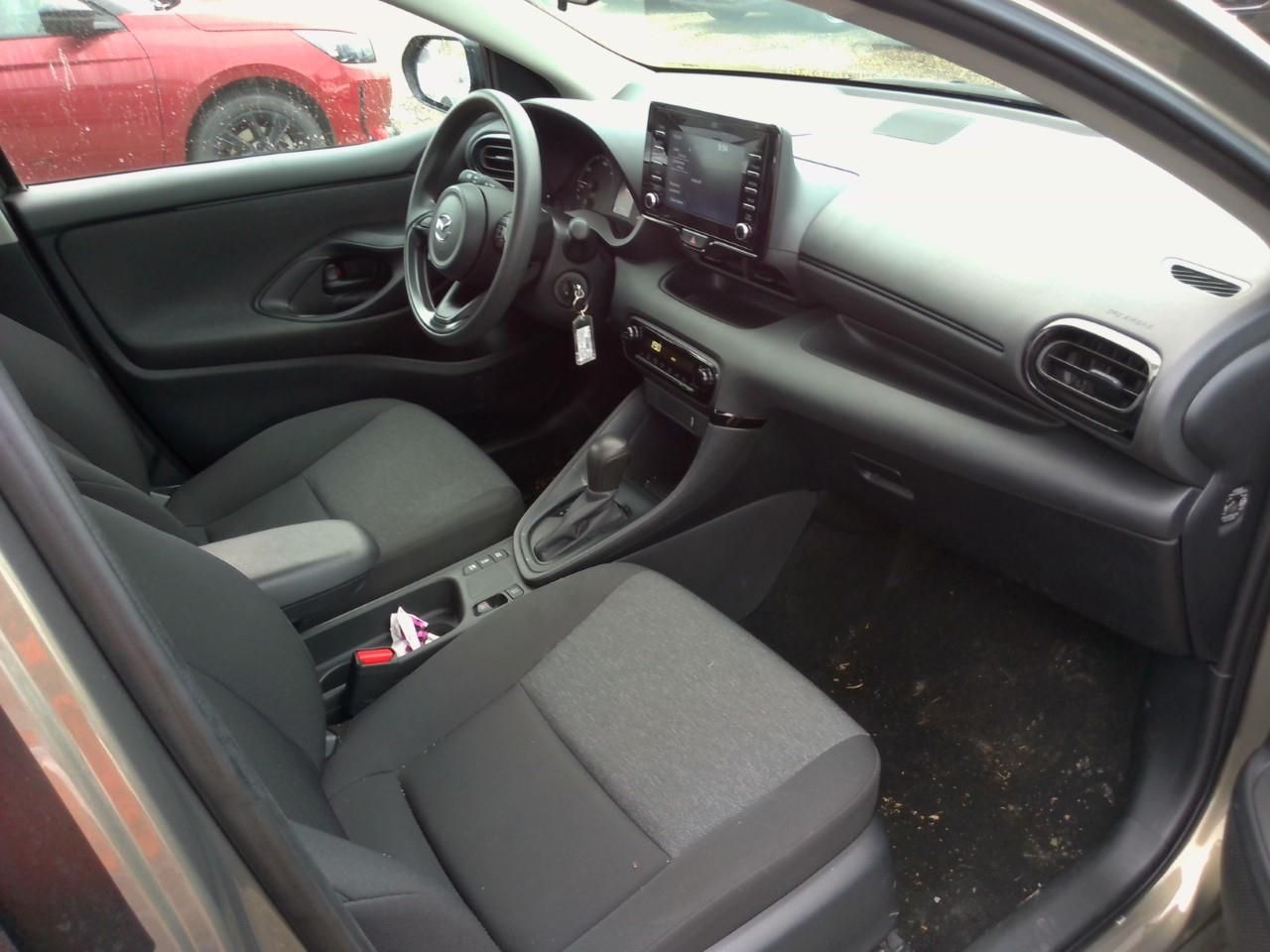 Foto Mazda Mazda2 3