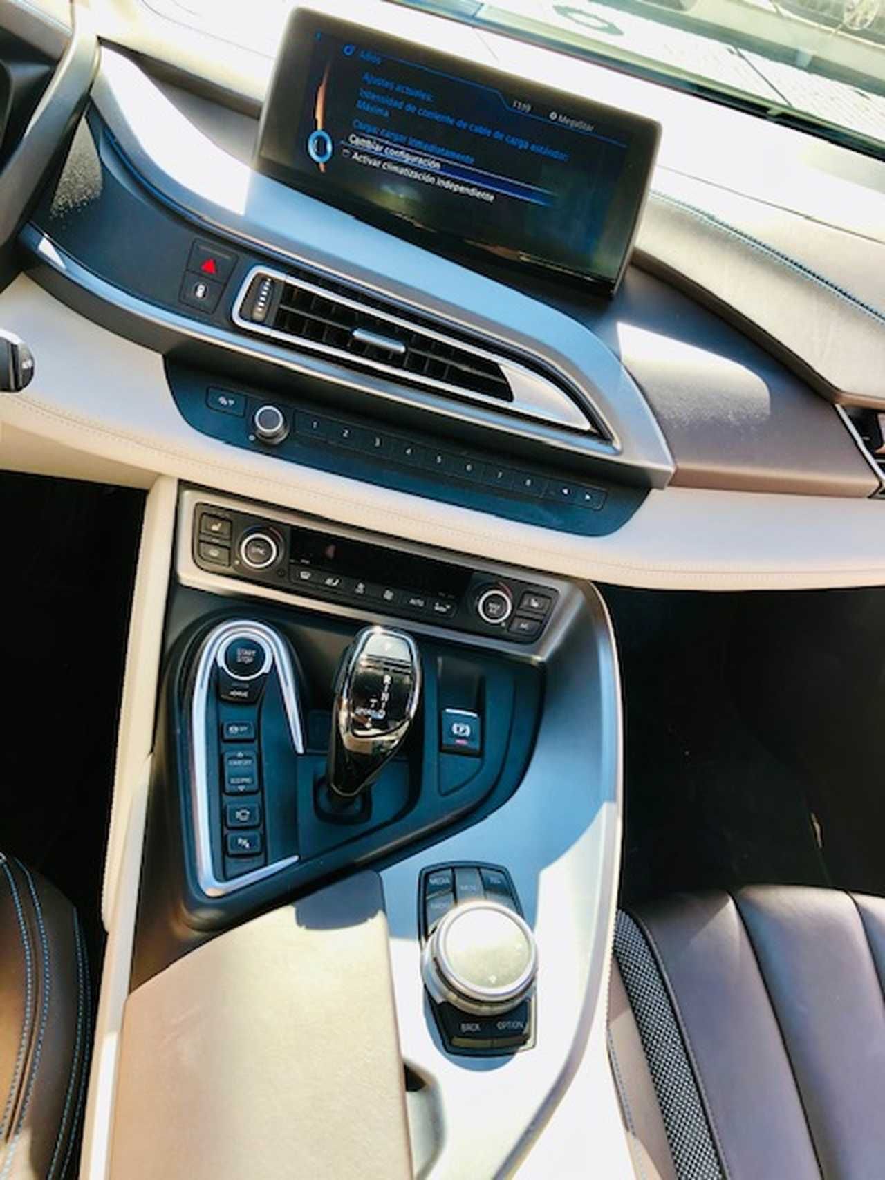 Foto BMW i8 16